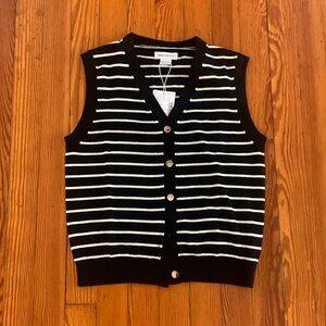 Urban Revivo black and white vest. In medium.